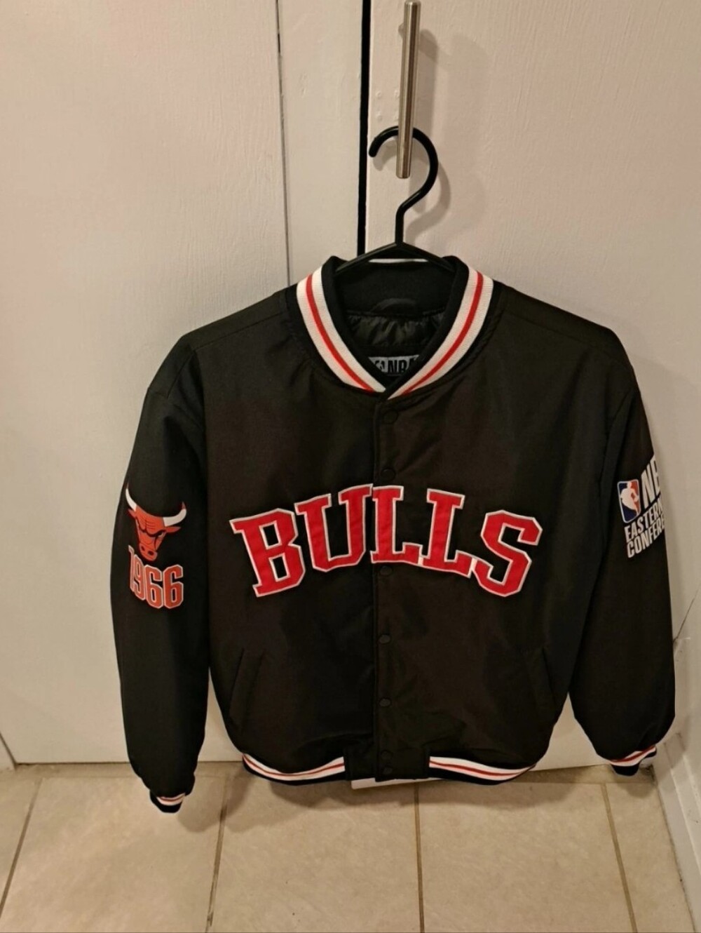 Chicago Bulls NBA Men's Bomber Jacket